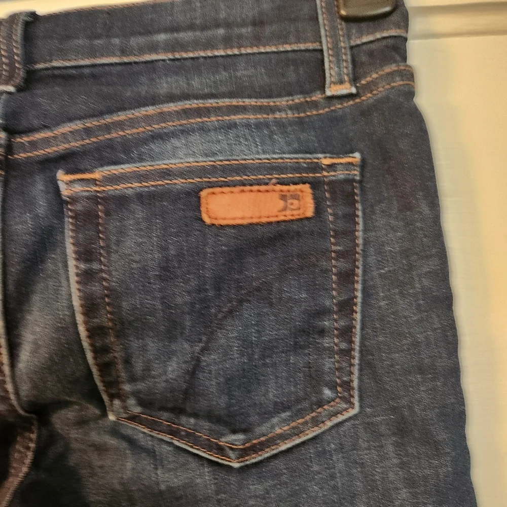 Joe's Jeans Straight Leg Blue Jeans, Carlotta Denim, Size 25 Whisker Detail EUC
